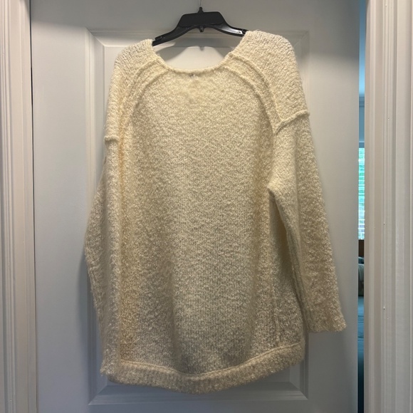 Free People Cream Long Sleeve V Neck Sweater - Picture 6 of 7
